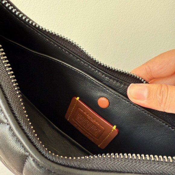 Coach black leather quilted Mira moon crescent crossbody bag - Picture 4 of 5